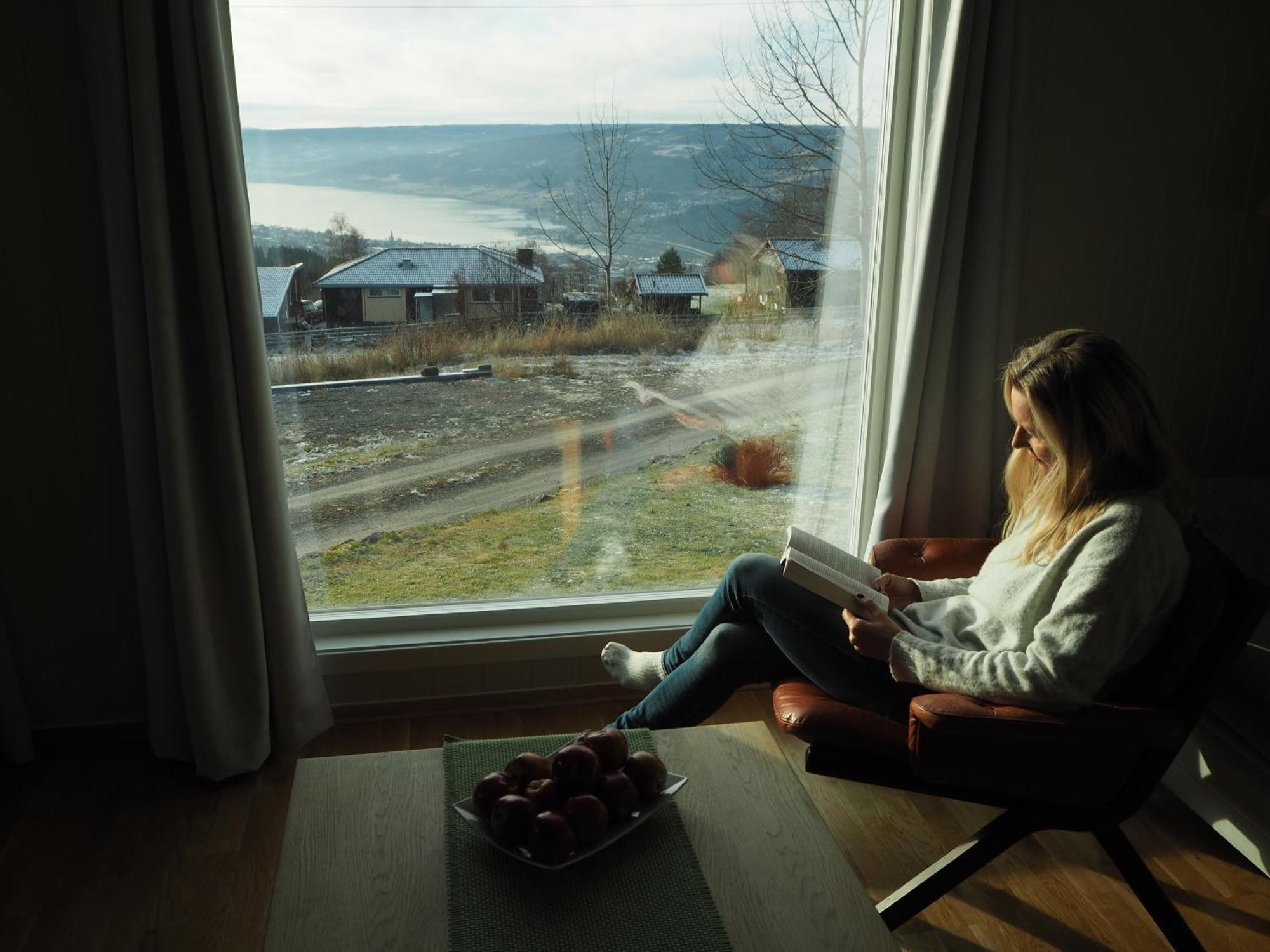 Cabin With Great View Close To Town And Ski Area Лиллехамер Экстерьер фото